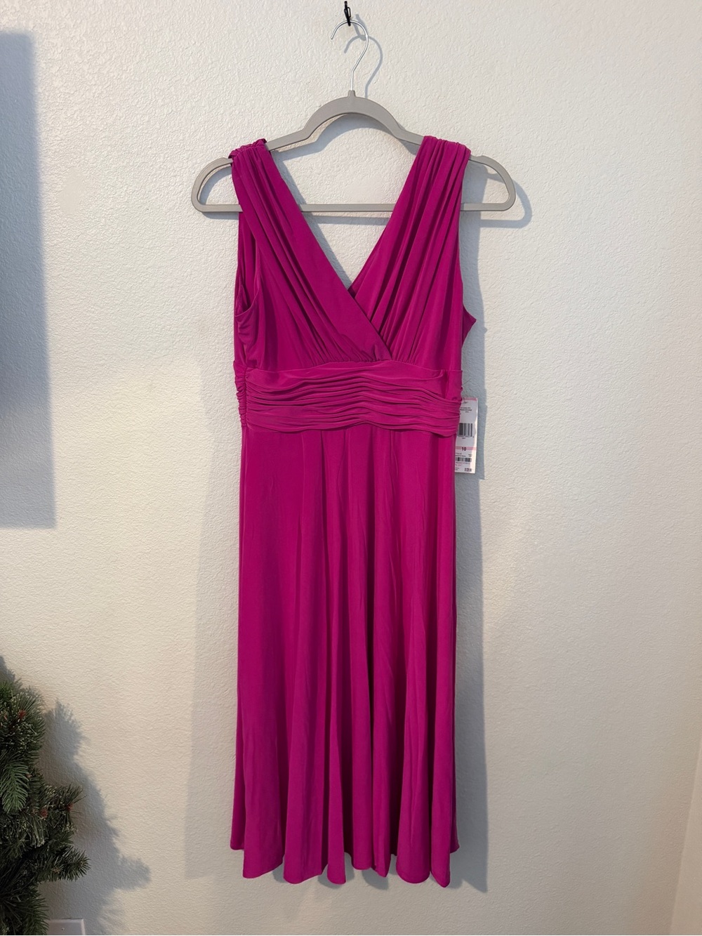 Jones New York Fuchsia Sleeveless V-Neck Midi Dress